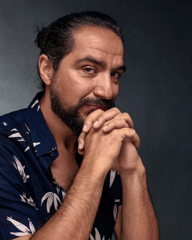 من هو الفنان محمد القس وزوجته وسبب تجنيسه