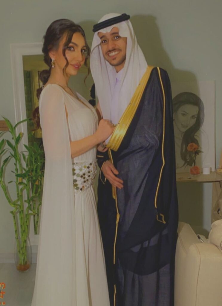 سناب زوجة الفنان عايض