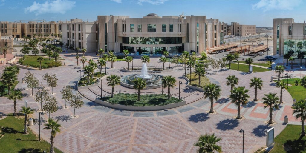 تخصصات جامعة الدمام للبنات الادبي 1444 نسب القبول