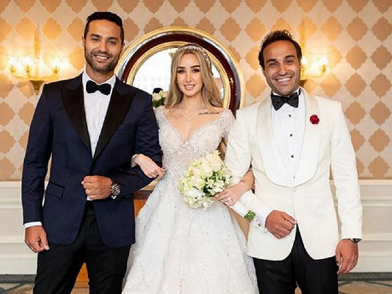 كم طول أحمد فهمي زوج هنا الزاهد
