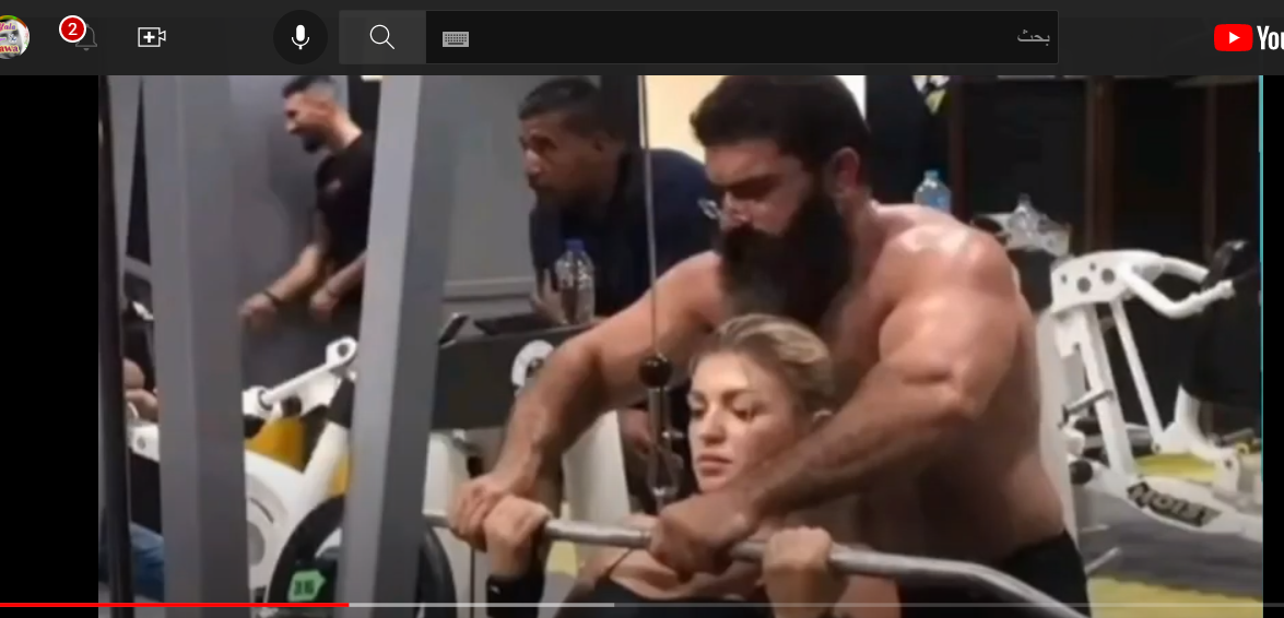 فيديو فضيحة رامي عادل صور مع فتاة في الجيم