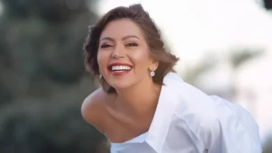 ديانة لقاء الخميسي كم طول عمر لقاء