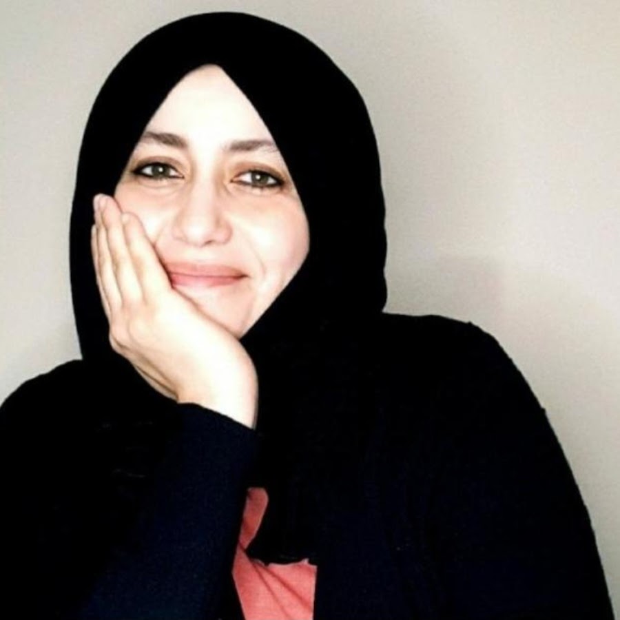ديانة خديجة اليافعي انستقرام زوج ابناء