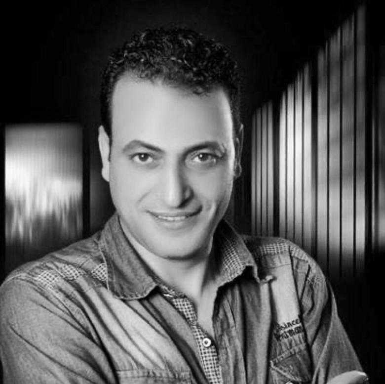 من هي زوجة ناصر الجيل كم عمر