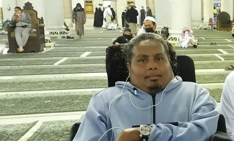 كم كان عمر عبدالله بانعمه عندما تعرض لشلل