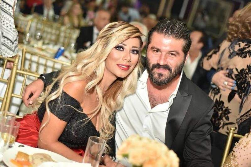 ديانة يزن السيد وكم عدد زوجاته