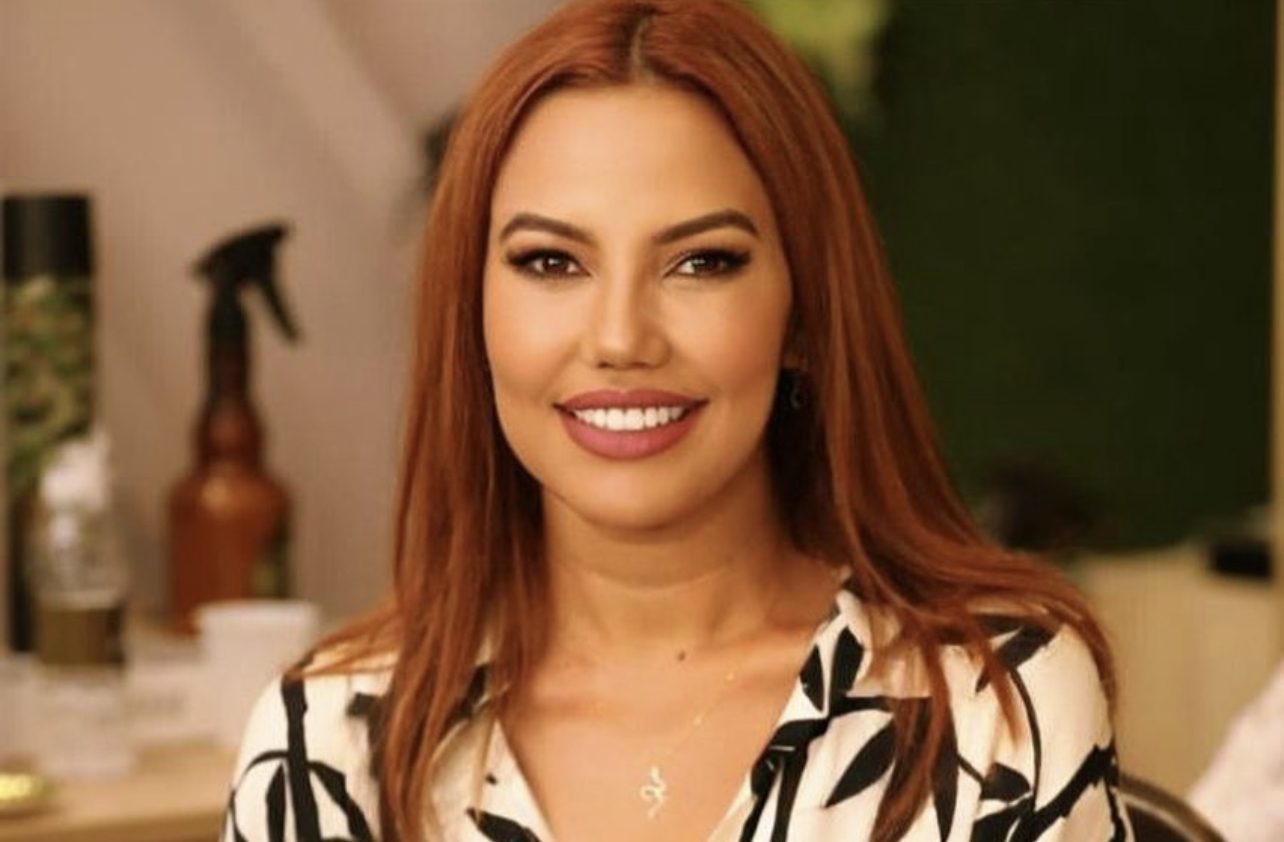 كم عمر حسناء مومني وزوجها انستقرام صور قبل وبعد