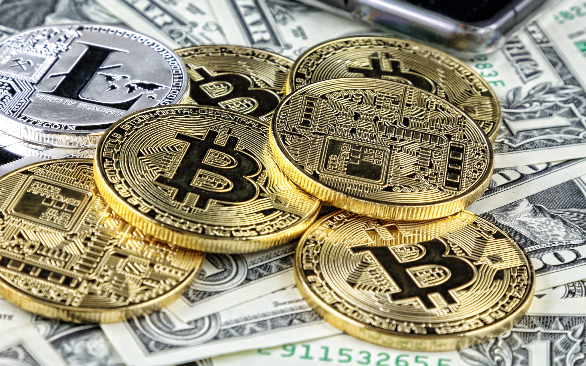 ما عقوبة تداول العملات الرقمية في السعودية