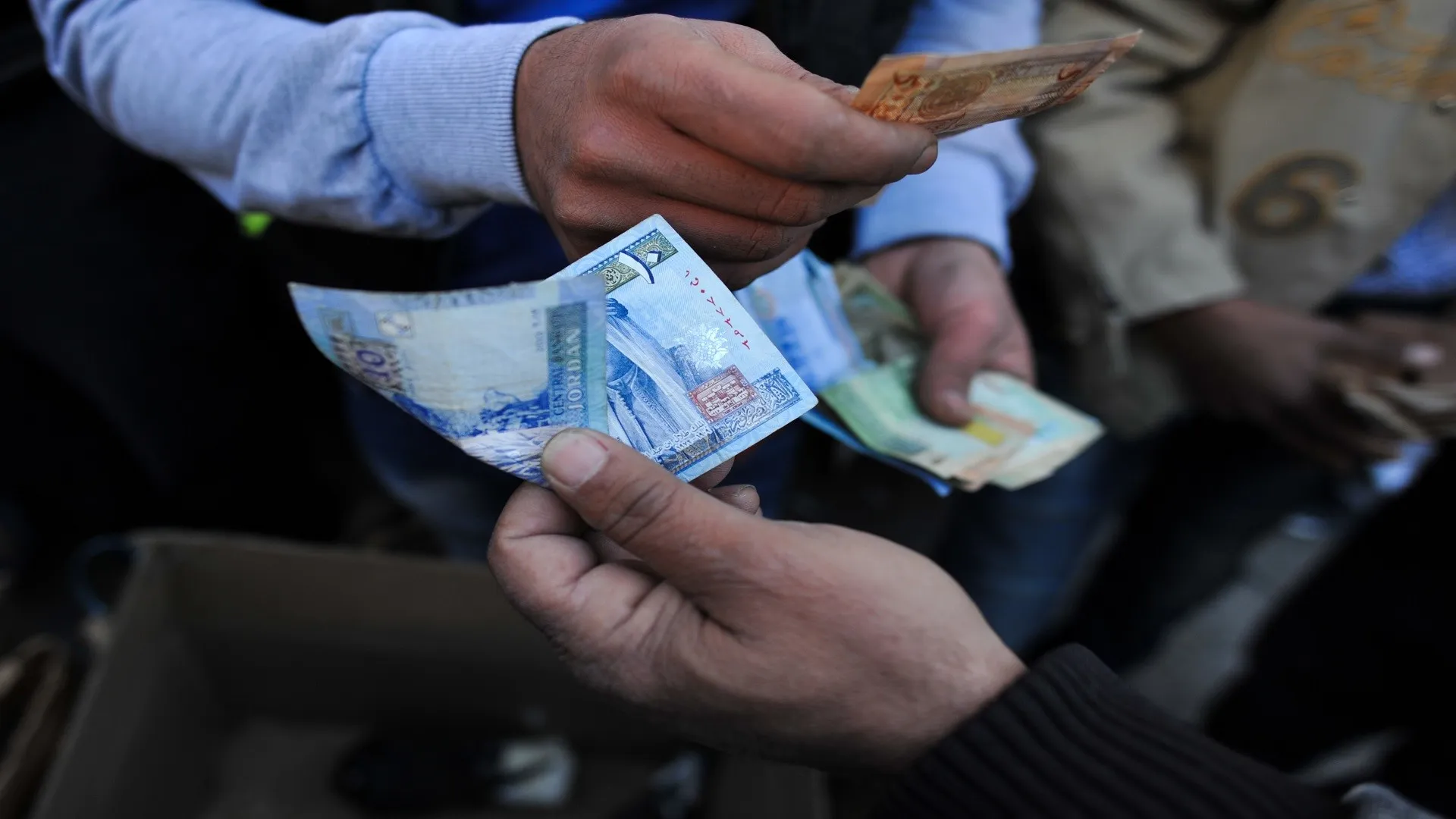 كيف يمكنني معرفة السويفت كود الخاص بفرع حسابي 2023