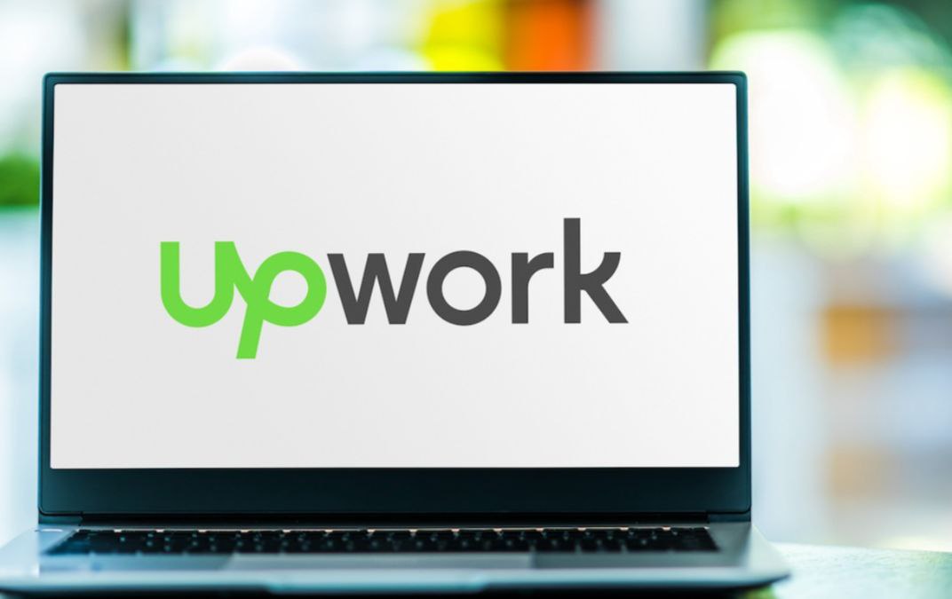كيف تربح 15 دولار يوميا من كتابة المقالات علي اب ورك Upwork بدون خبرة