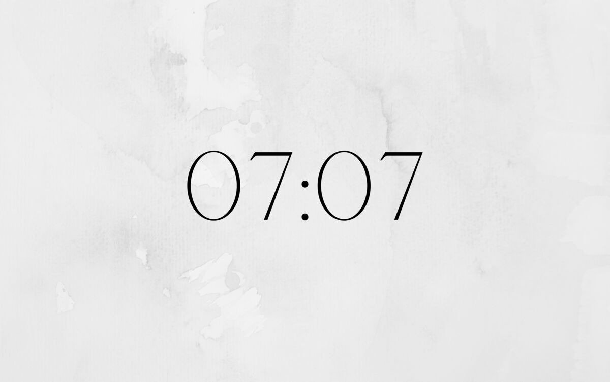 معنى 7:07 في الحب تطابق الساعة 07:07