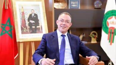 من هي زوجة فوزي لقجع؟ كم راتب فوزي لقجع ثروة